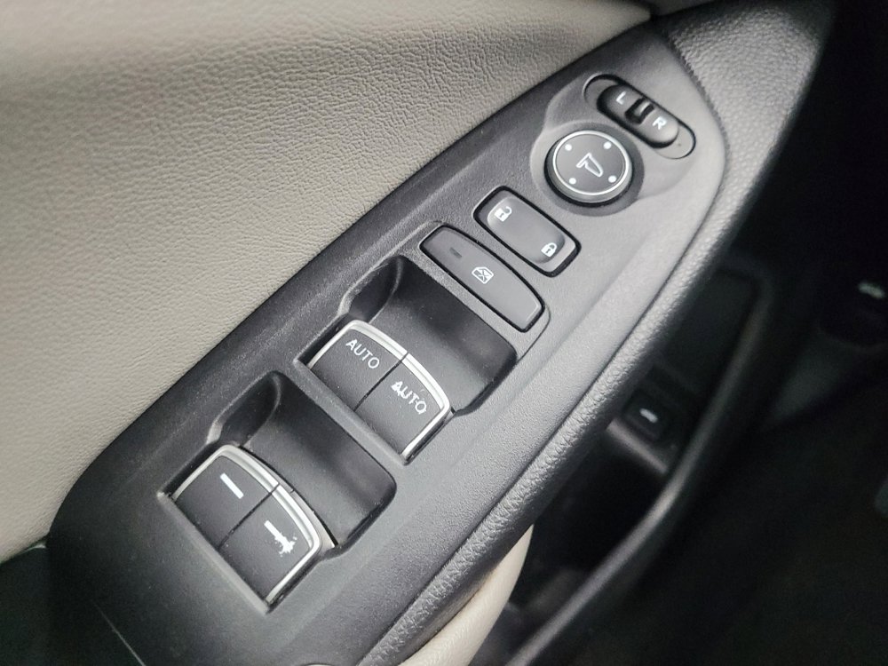 Used 2019 Honda Accord LX image 27