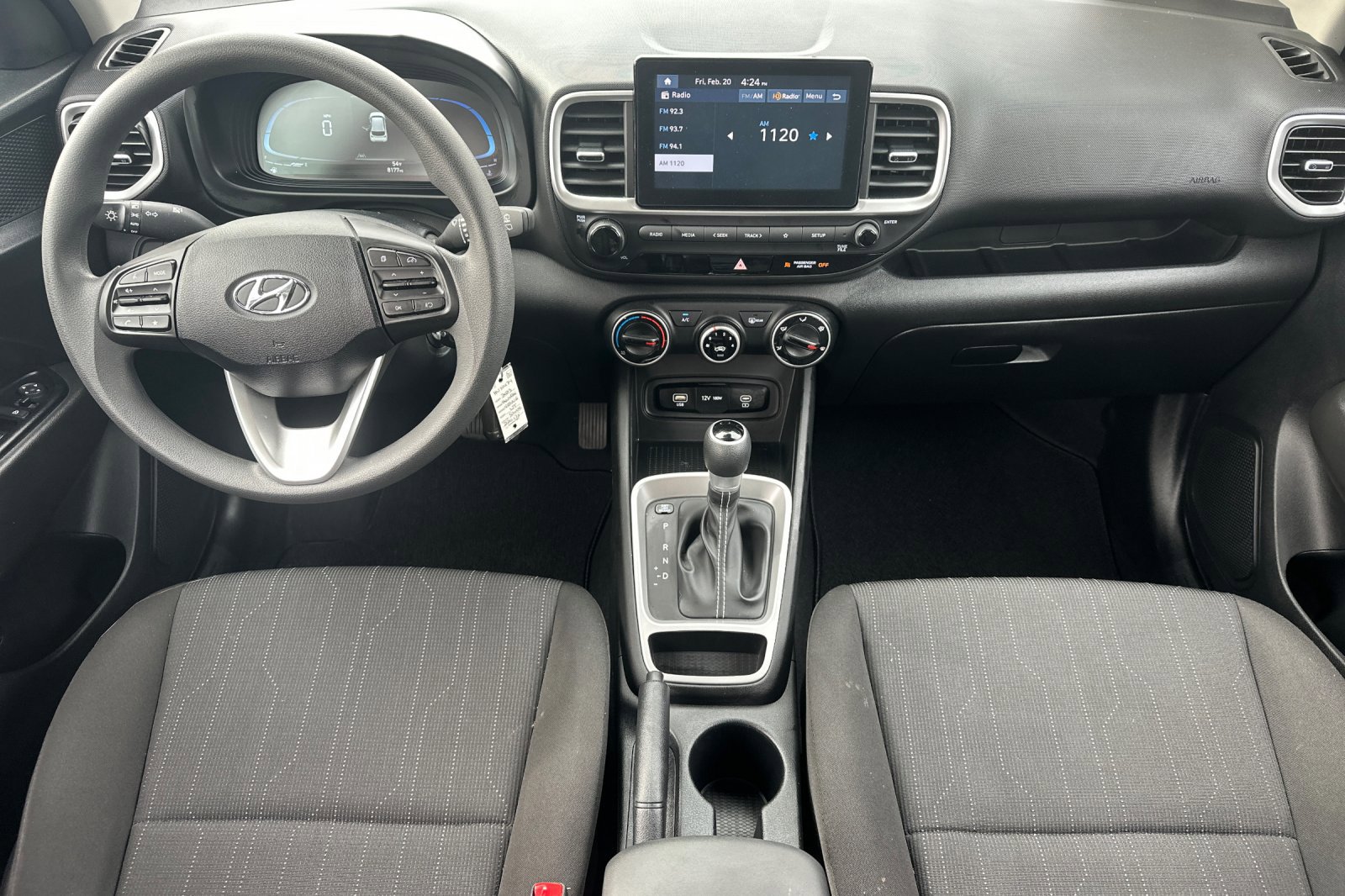 Used 2023 Hyundai Venue SE image 13