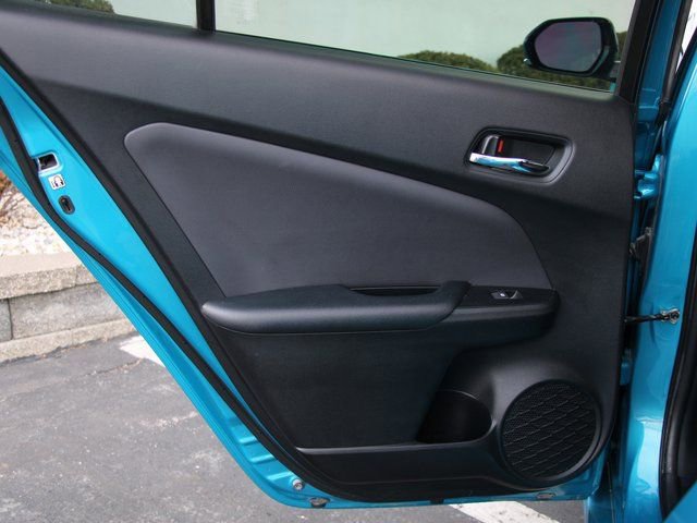 Used 2018 Toyota Prius Prime Premium w/ Carpet Mat Package image 23