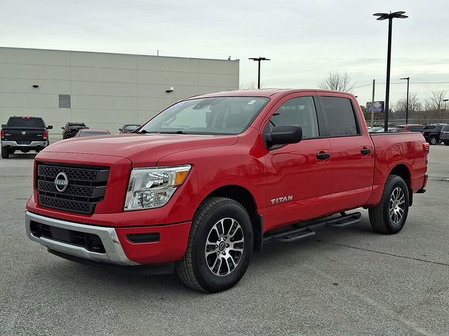 Used 2024 Nissan Titan SV w/ Accessory Utility Package image 6