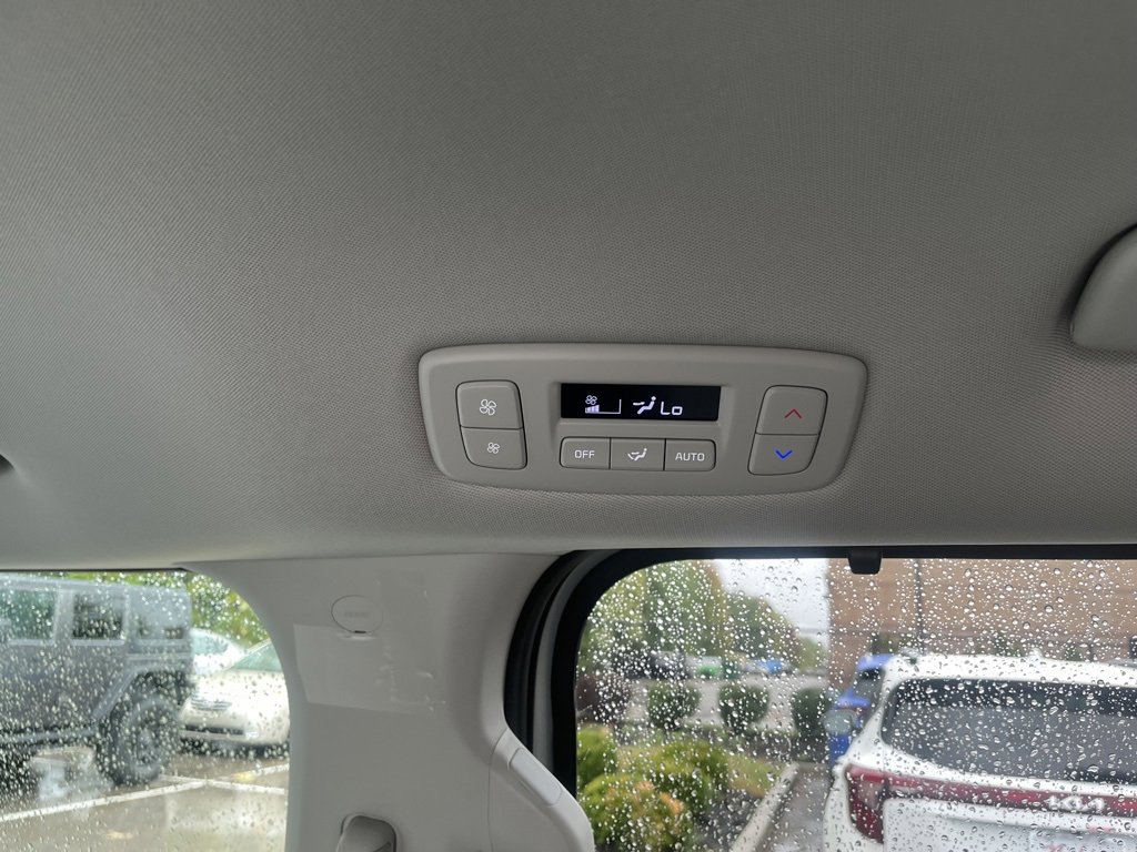 New 2026 Kia Carnival EX image 26