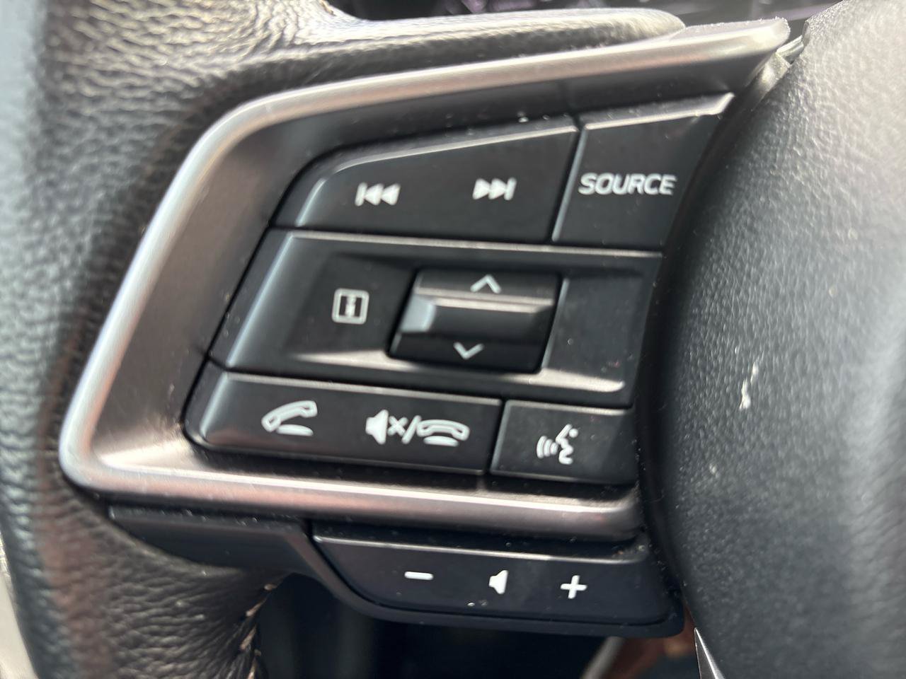 Used 2024 Subaru Outback Premium AWD/4WD image 12