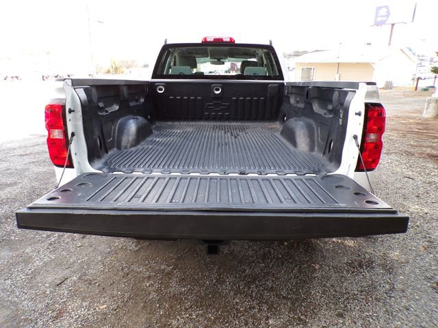 Used 2018 Chevrolet Silverado 1500 W/T w/ Trailering Package image 7