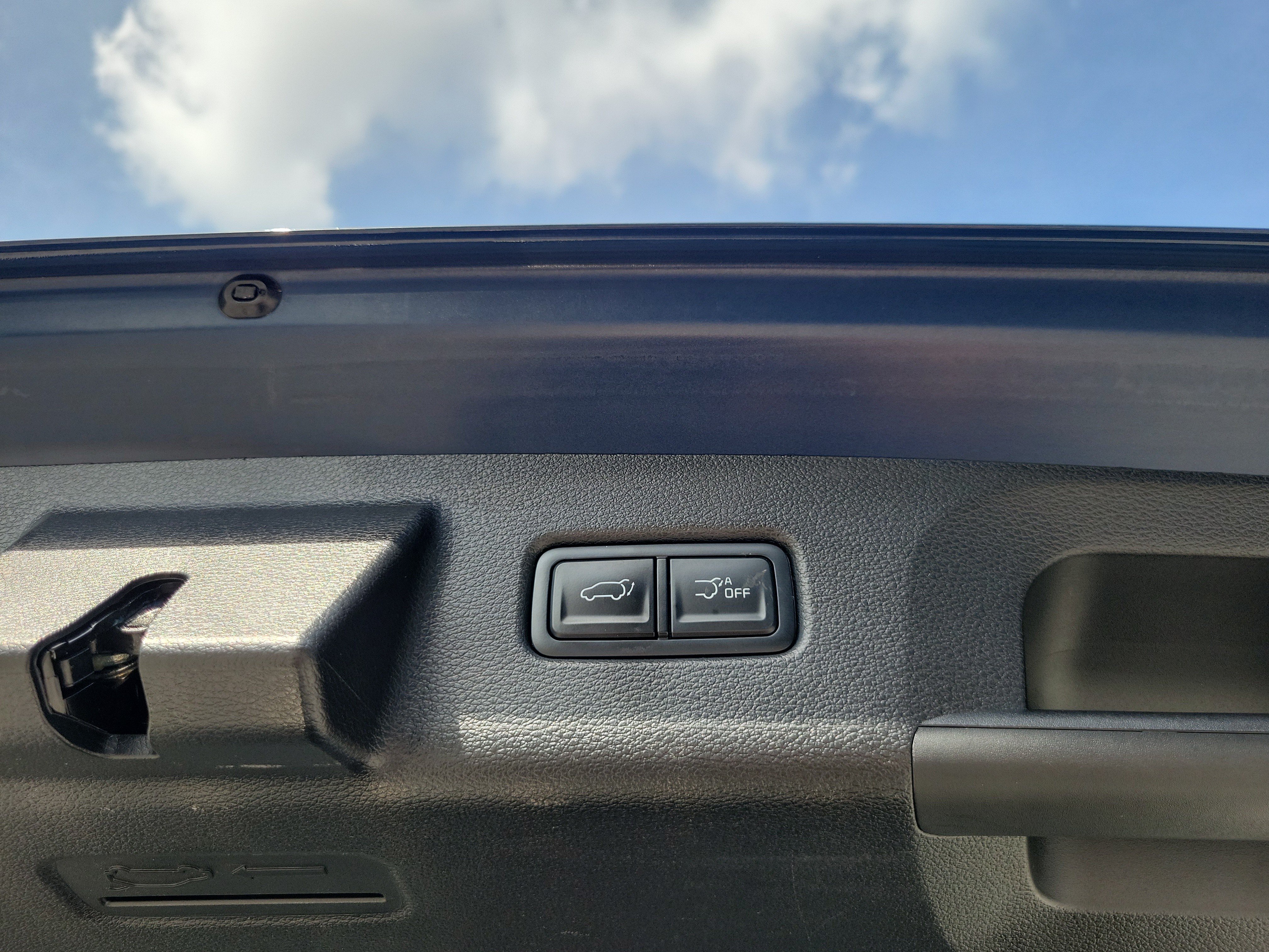 Used 2023 Kia Telluride SX FWD image 19