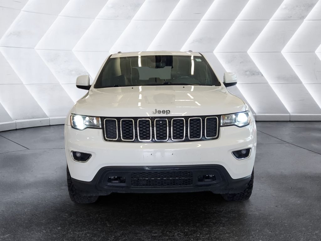 Used 2020 Jeep Grand Cherokee Laredo w/ Quick Order Package 2BN North AWD/4WD image 2