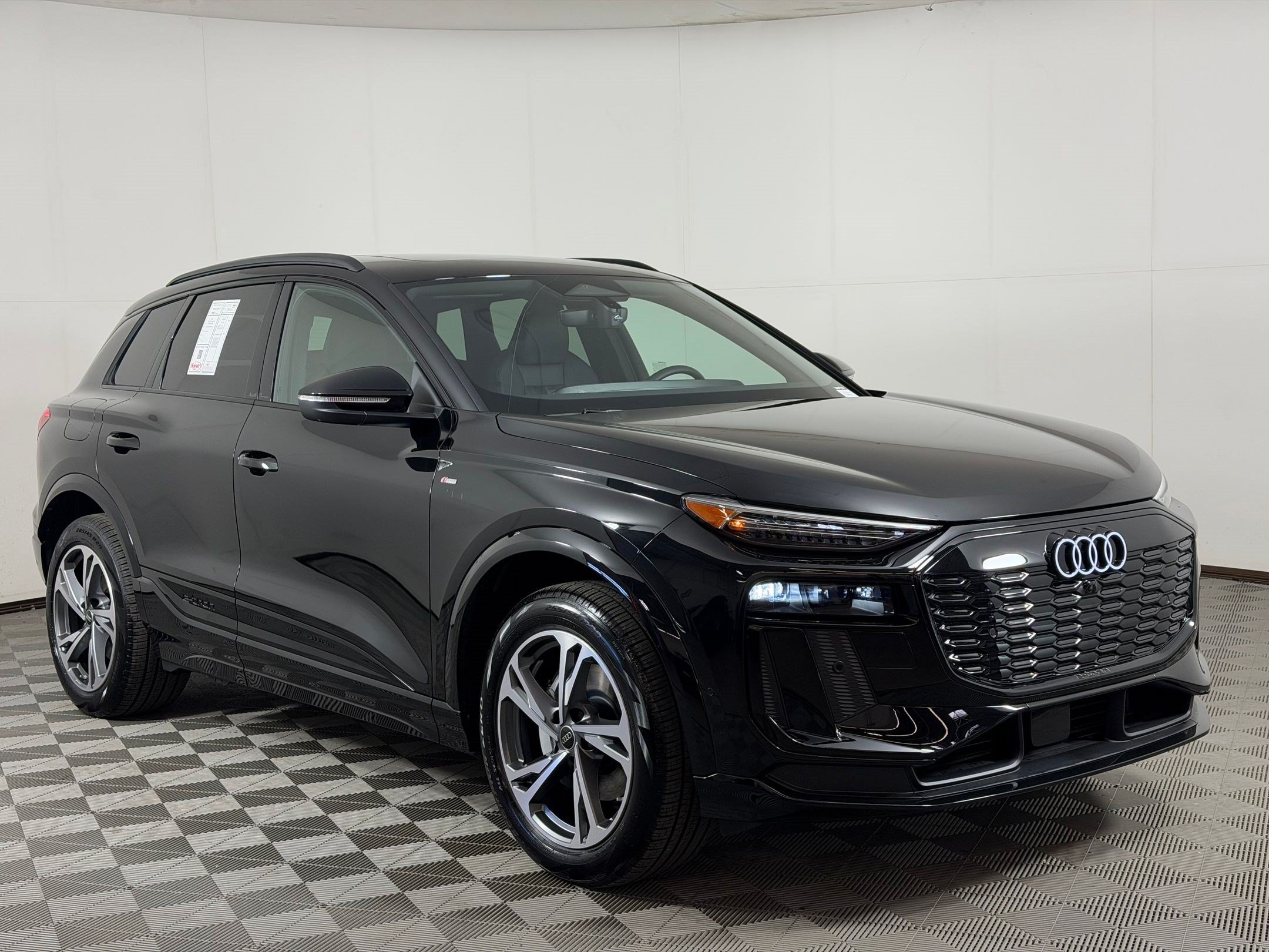 New 2027 Audi Q6 e-tron Premium Plus AWD/4WD image 7