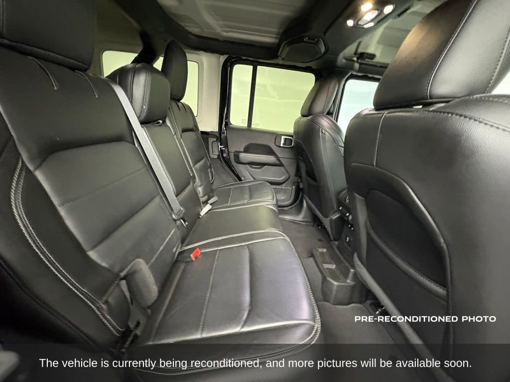 Used 2020 Jeep Wrangler Unlimited Sahara image 13