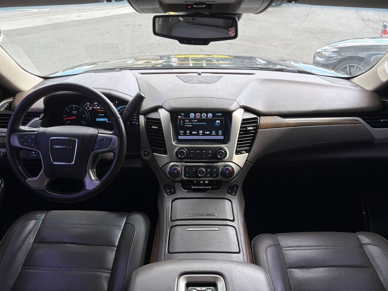 Used 2020 GMC Yukon XL Denali RWD image 25