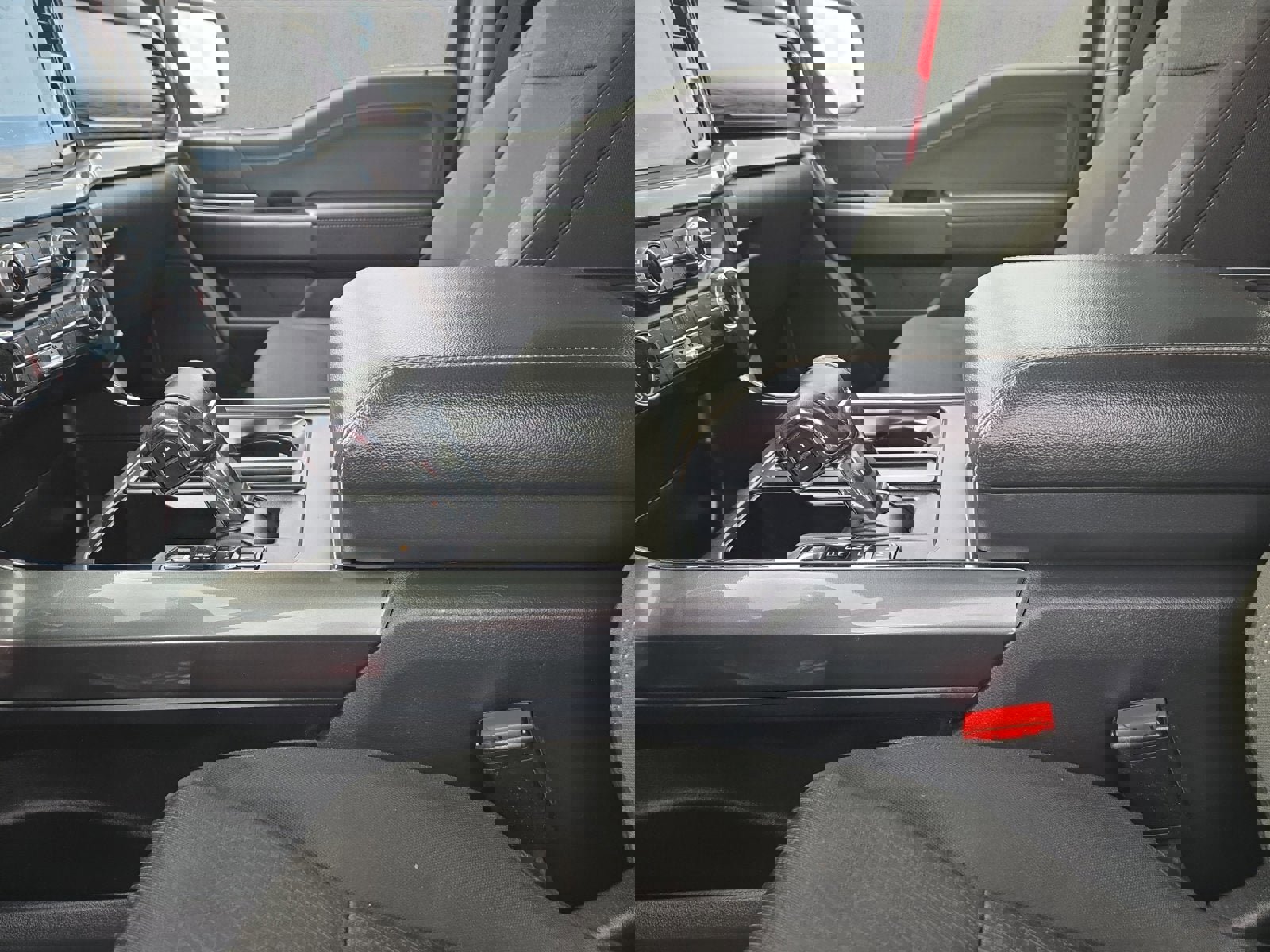 Used 2022 Ford F150 XLT w/ Equipment Group 302A High image 22