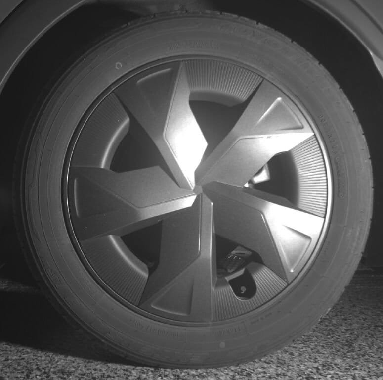 Used 2025 Toyota Prius LE FWD image 13