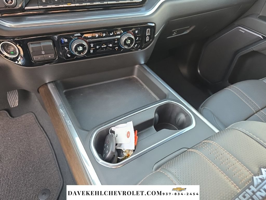 Used 2026 Chevrolet Silverado 2500 High Country w/ High Country Premium Package AWD/4WD image 19