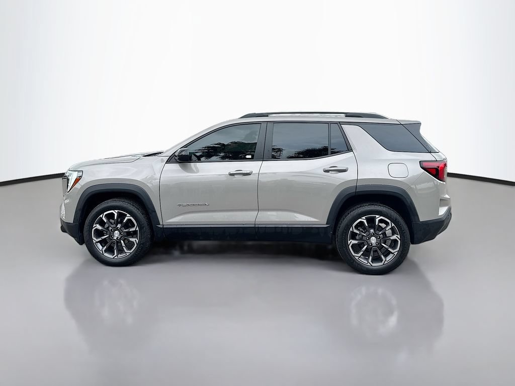 Used 2025 GMC Terrain Elevation w/ Elevation Premium Package AWD/4WD image 4