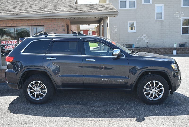 Used 2016 Jeep Grand Cherokee Limited w/ Luxury Group II AWD/4WD image 2