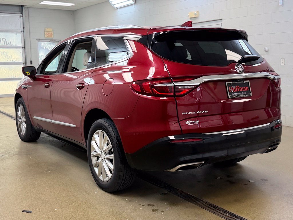 Used 2020 Buick Enclave Essence w/ Sound and Sites Package FWD image 7