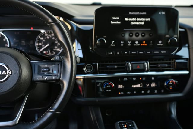 Used 2023 Nissan Pathfinder SL w/ SL Premium Package image 13