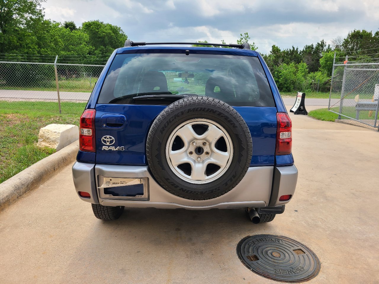 Used 2004 Toyota RAV4 2WD image 4