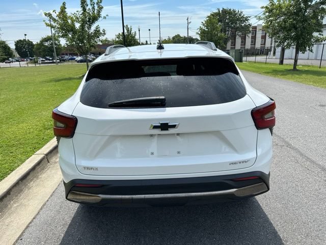Used 2025 Chevrolet Trax ACTIV FWD image 18