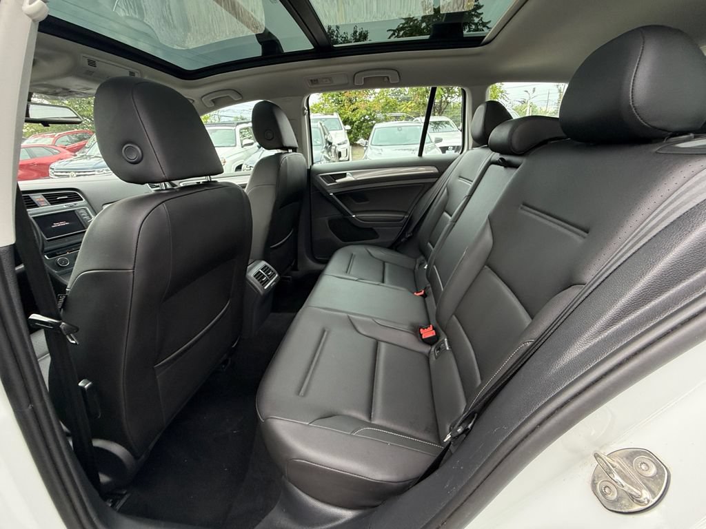 Used 2017 Volkswagen Golf Alltrack SE AWD/4WD image 23