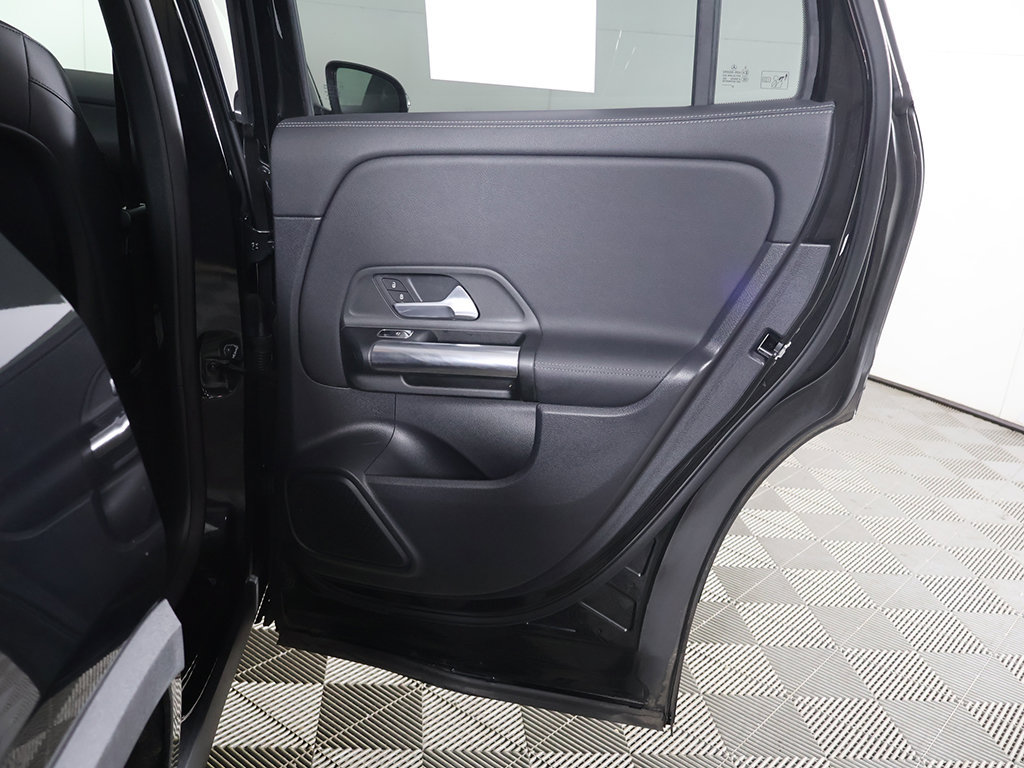 Used 2023 Mercedes-Benz GLA 250 4MATIC w/ Premium Package image 23