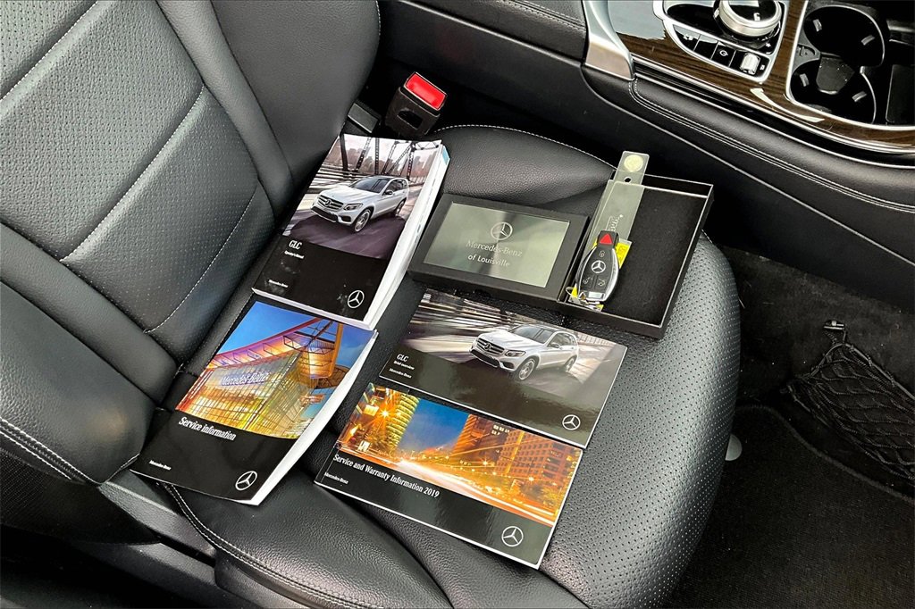 Used 2019 Mercedes-Benz GLC 300 4MATIC image 10