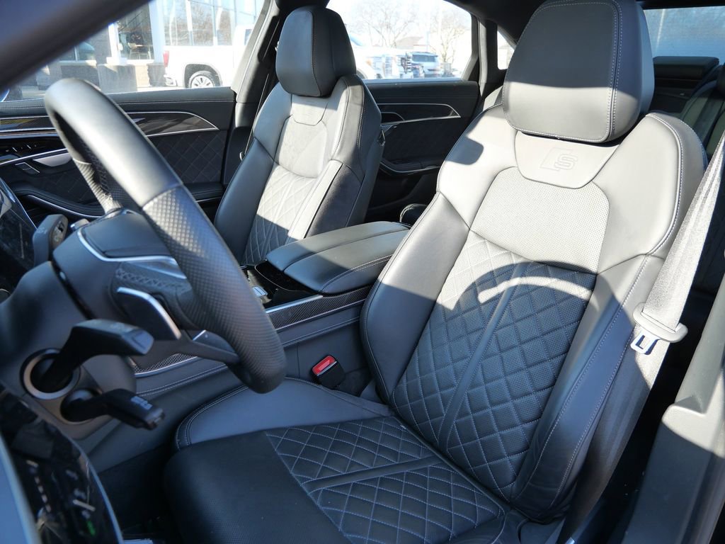 Used 2023 Audi S8 w/ S8 Comfort Plus Package image 31