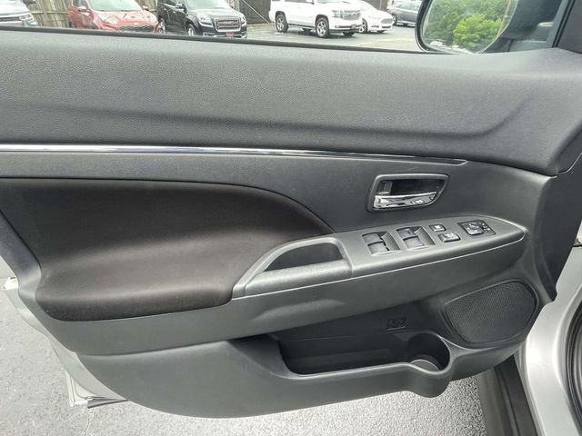 Used 2021 Mitsubishi Outlander Sport ES FWD image 14