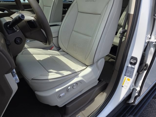 Used 2023 GMC Yukon Denali AWD/4WD image 28