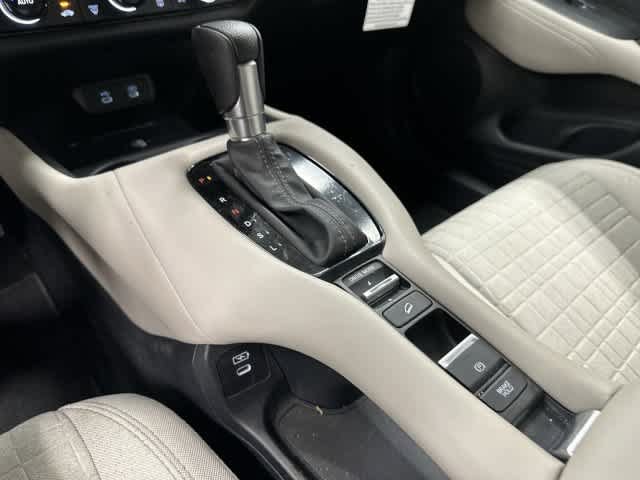 Certified 2027 Honda HR-V LX image 24