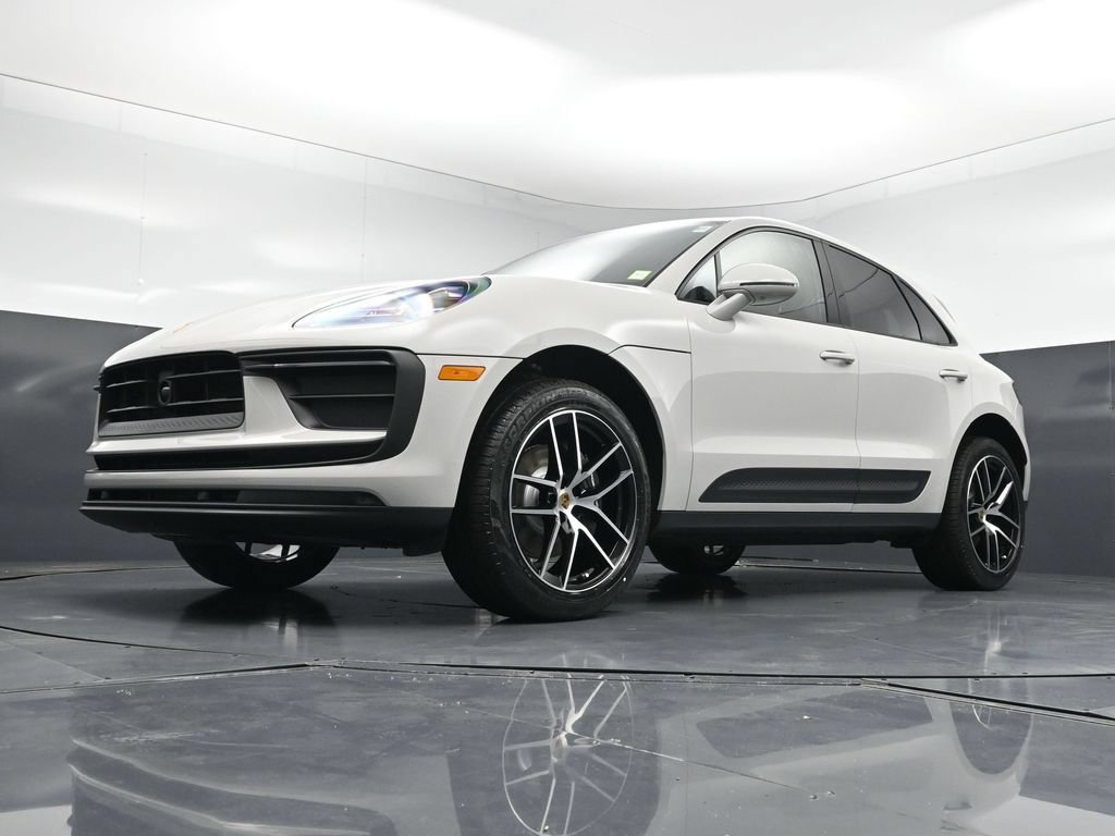 New 2026 Porsche Macan AWD/4WD image 21