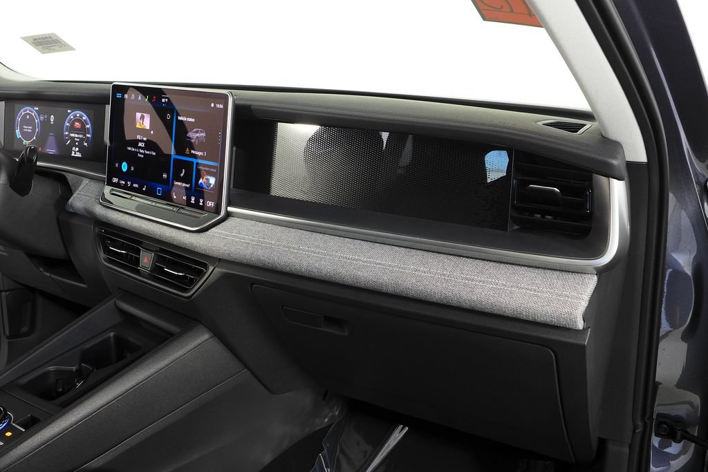 Used 2025 Volkswagen Tiguan S FWD image 14