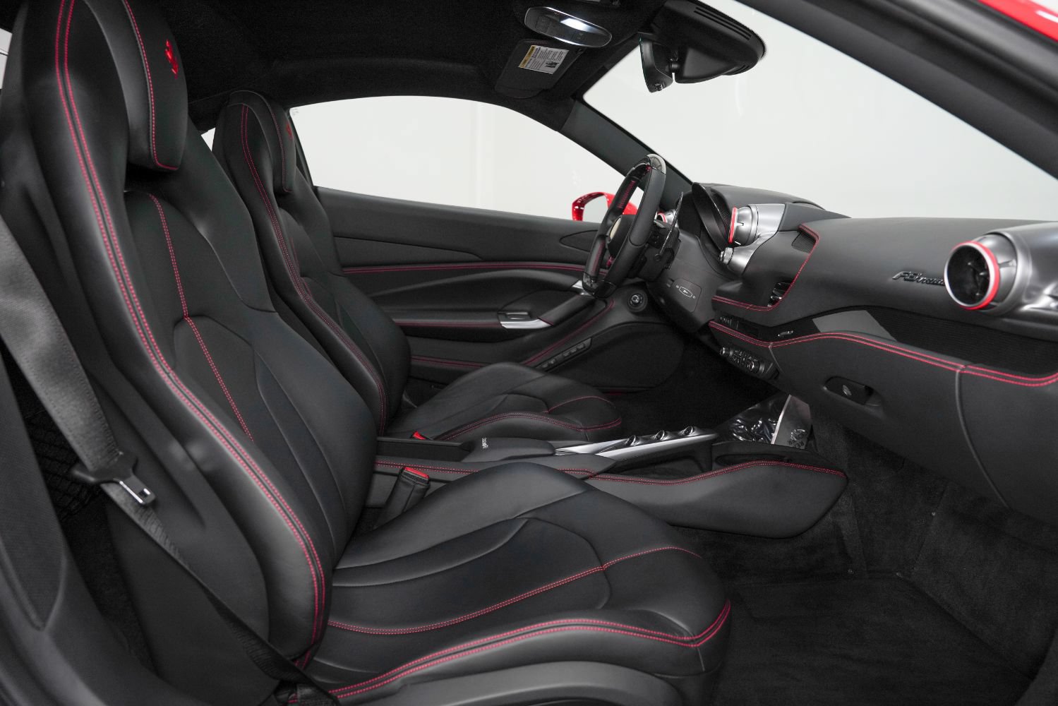 Used 2022 Ferrari F8 Tributo RWD image 27