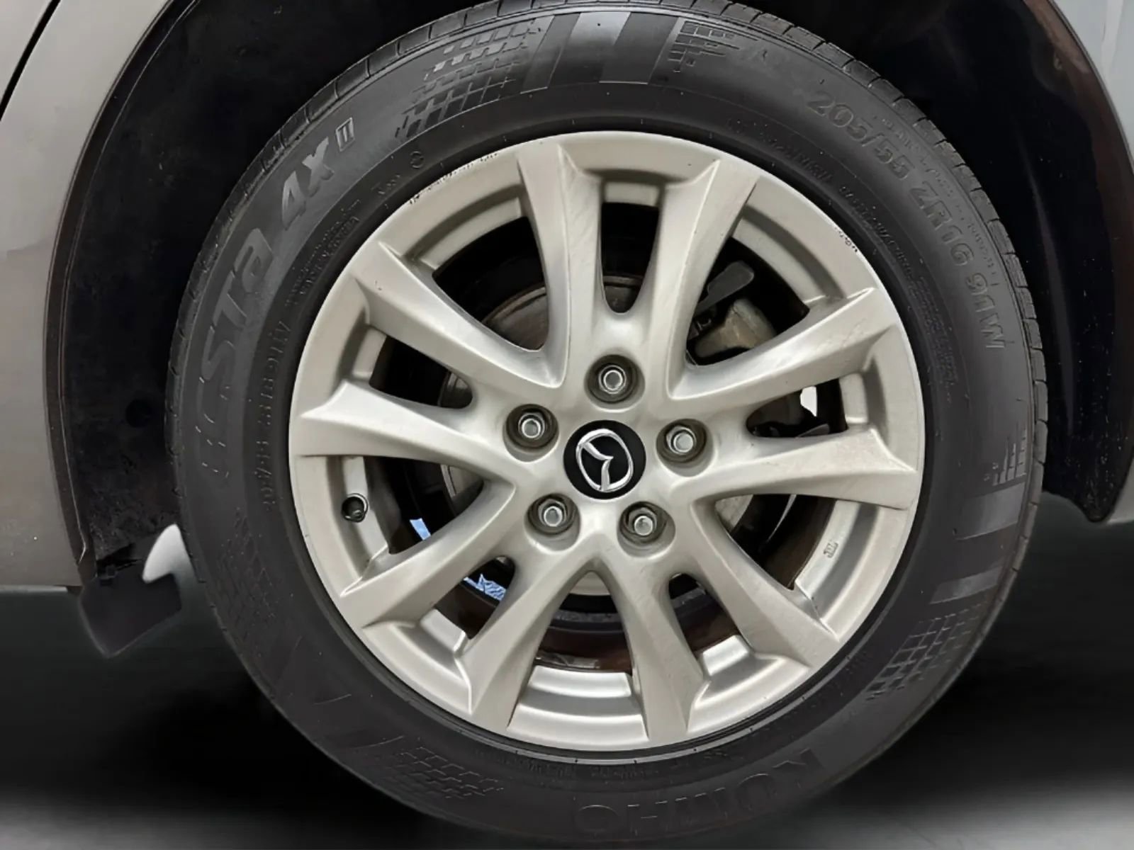 Used 2018 MAZDA MAZDA3 Sport FWD image 28