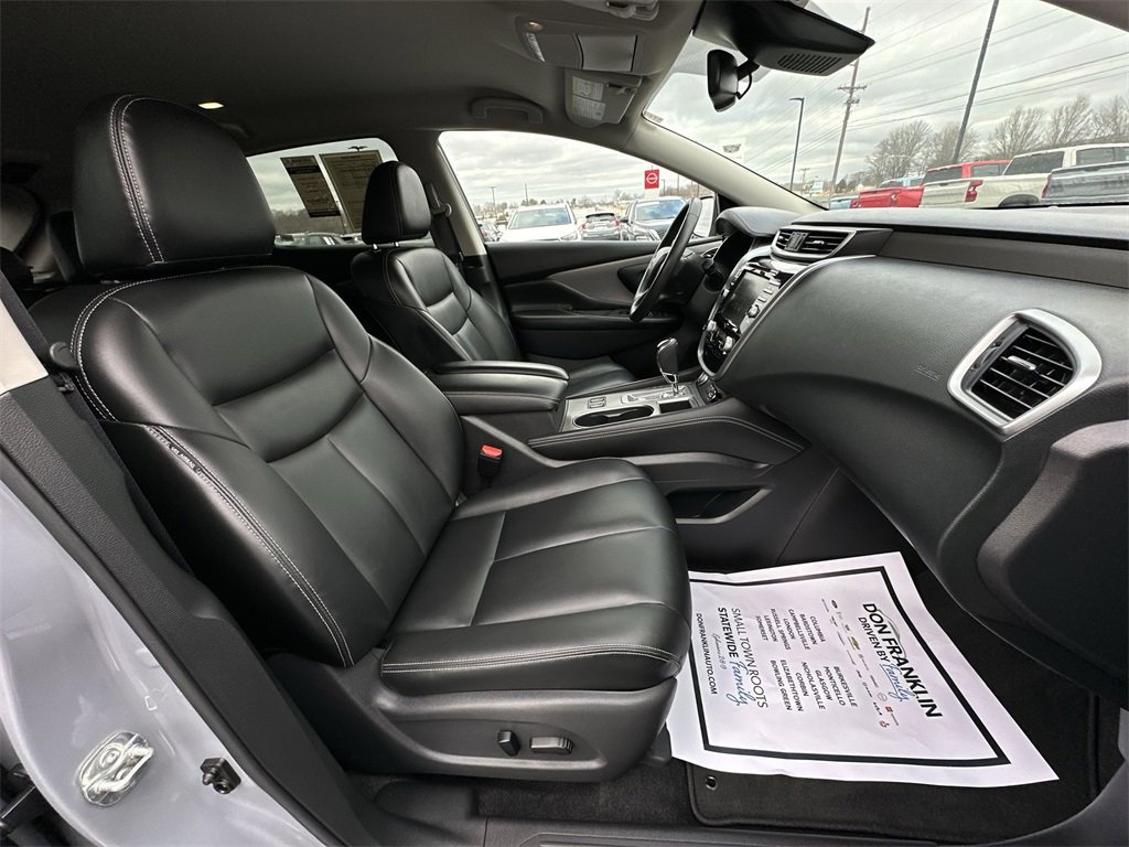Used 2023 Nissan Murano SV w/ SV Midnight Edition Package image 23