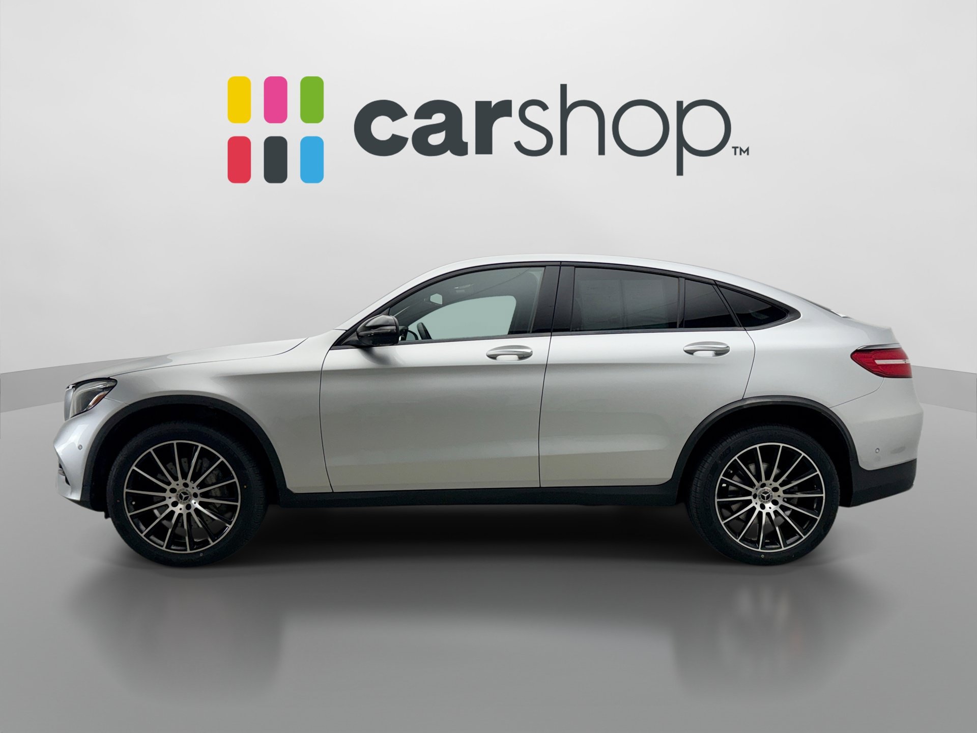 Used 2019 Mercedes-Benz GLC 300 4MATIC Coupe image 2