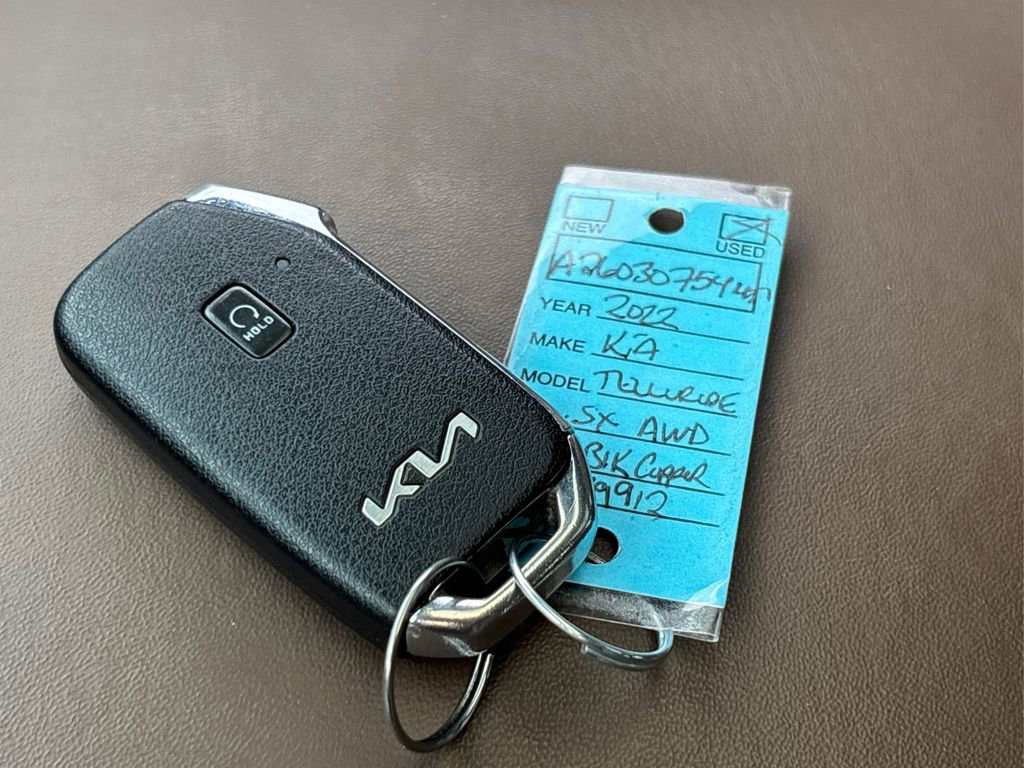 Used 2022 Kia Telluride SX w/ SX Prestige Package image 36