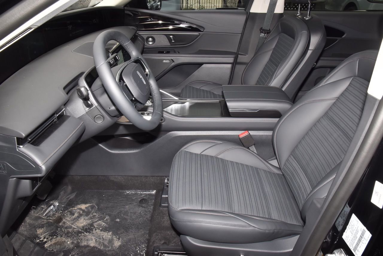 New 2026 Lincoln Nautilus Reserve w/ Jet Appearance Package AWD/4WD image 20