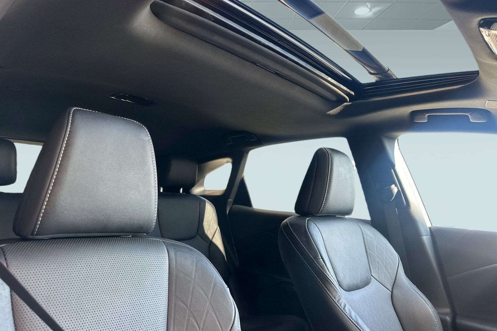 Used 2024 Lexus RX 350 FWD image 15