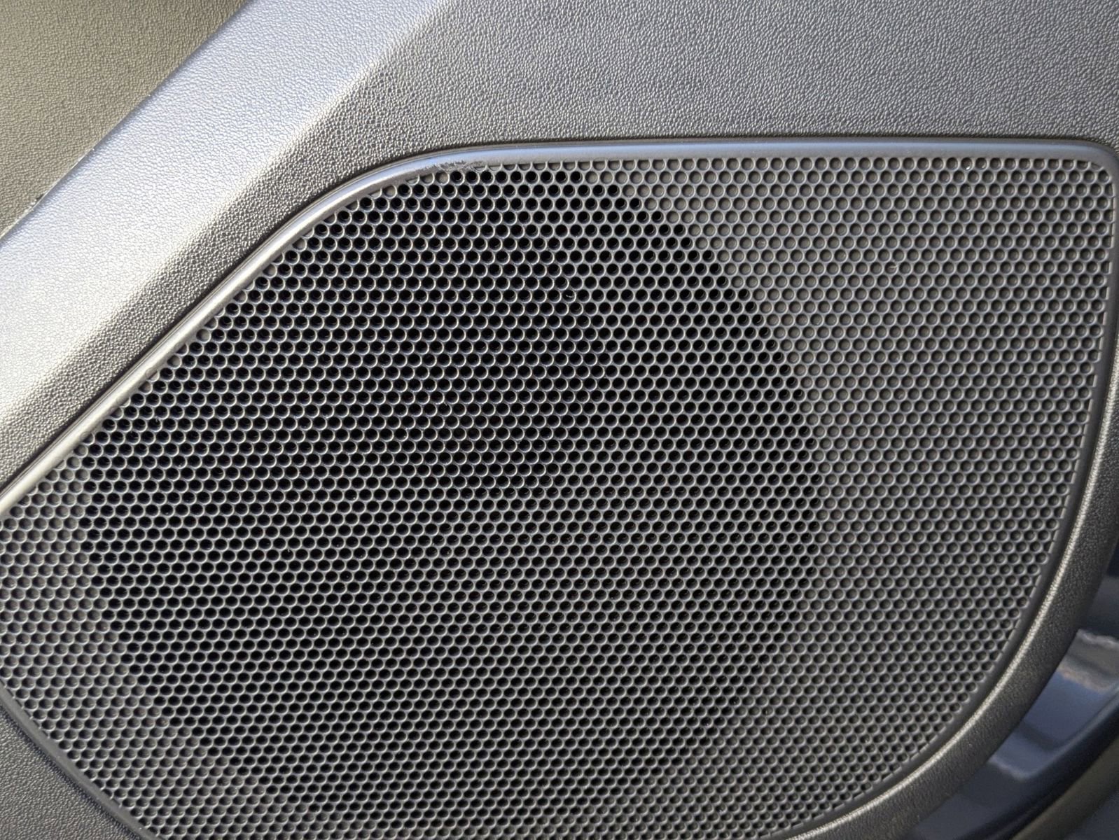 New 2026 Land Rover Range Rover Velar Dynamic SE image 22