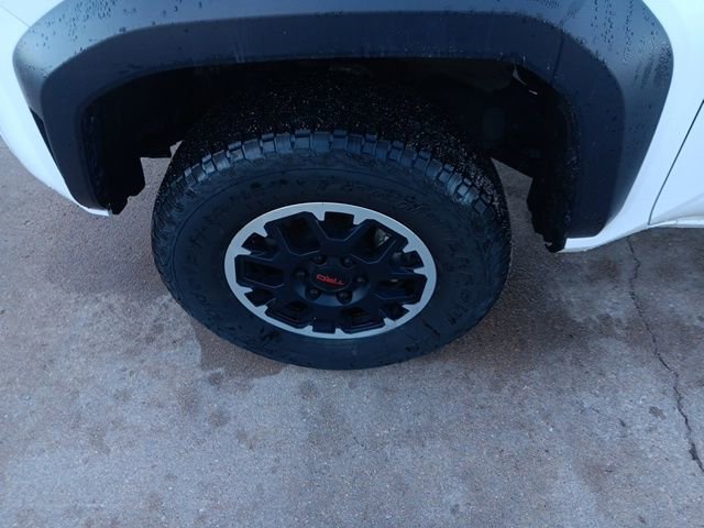 Used 2024 Toyota Tacoma 4x4 Double Cab image 32