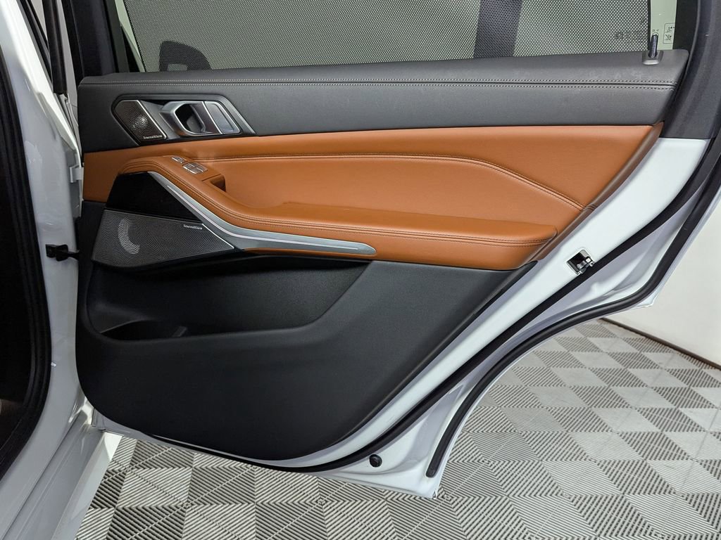Certified 2023 BMW X7 xDrive40i w/ M Sport Package image 49