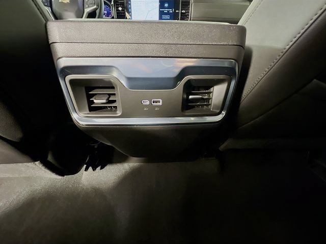 Used 2025 Chevrolet Silverado 1500 LTZ AWD/4WD image 28