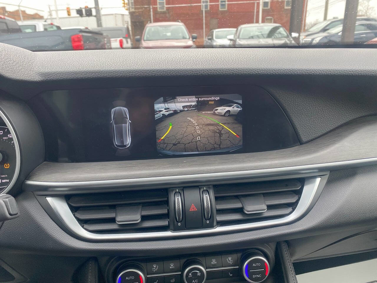 Used 2021 Alfa Romeo Stelvio Ti image 21