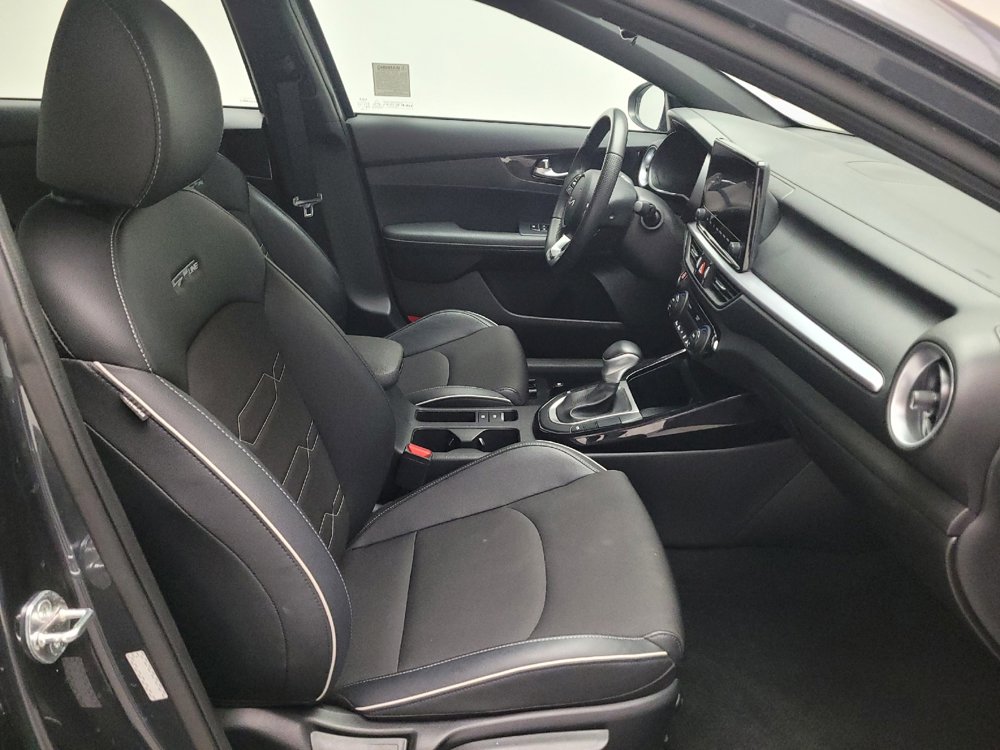 Used 2023 Kia Forte GT-Line w/ GT-Line Technology Package image 21