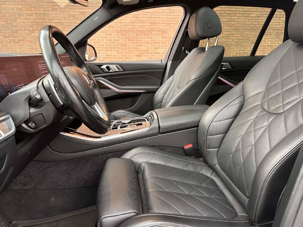 Used 2024 BMW X5 xDrive40i w/ Premium Package AWD/4WD image 13