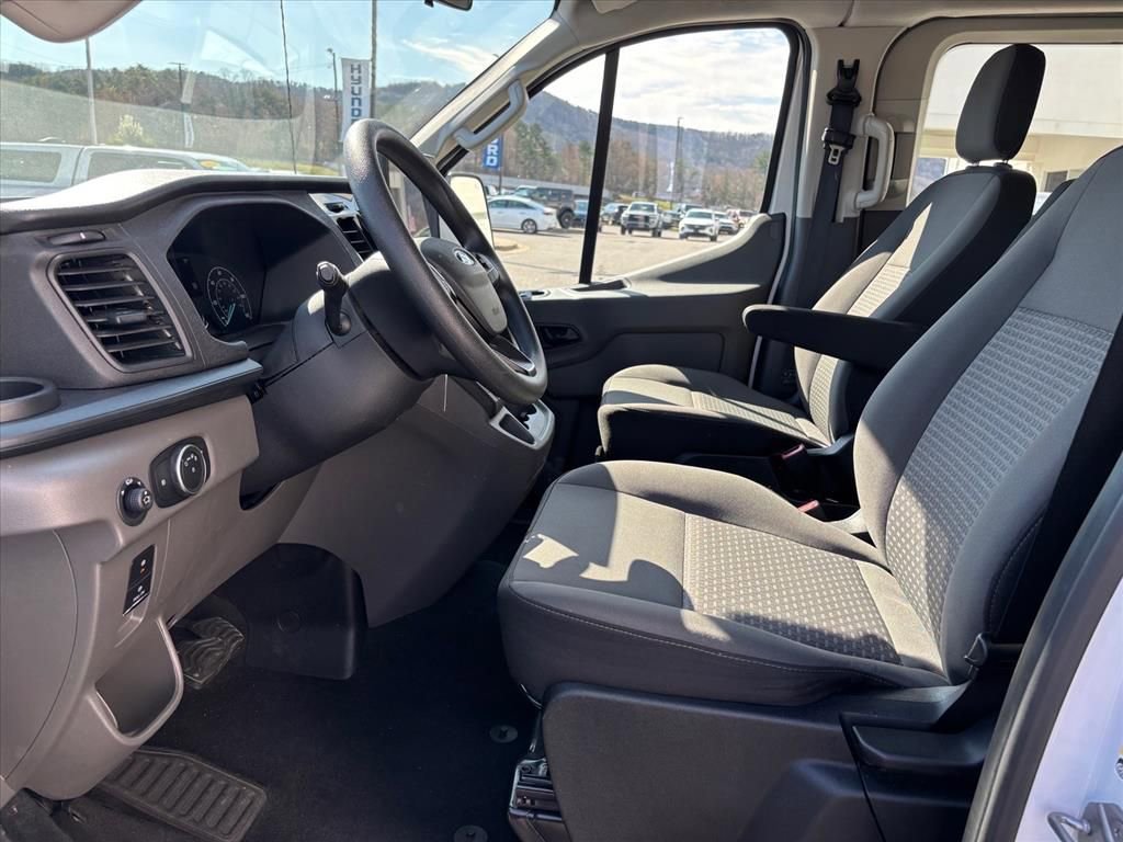 Used 2025 Ford Transit 350 XLT RWD image 9
