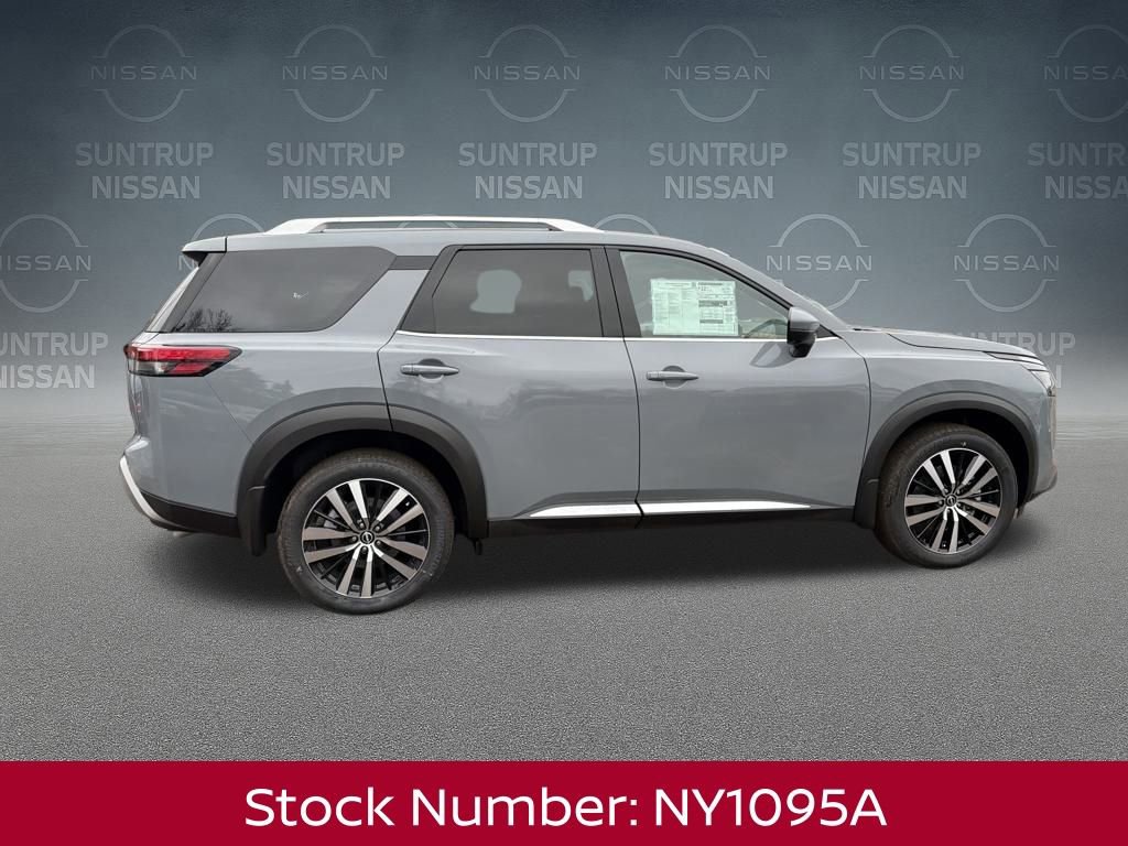 New 2025 Nissan Pathfinder Platinum w/ Black Appearance Package image 7