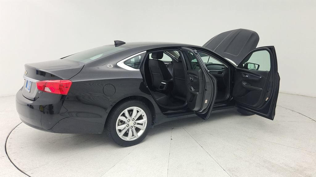 Used 2016 Chevrolet Impala LT w/ Convenience Package FWD image 12