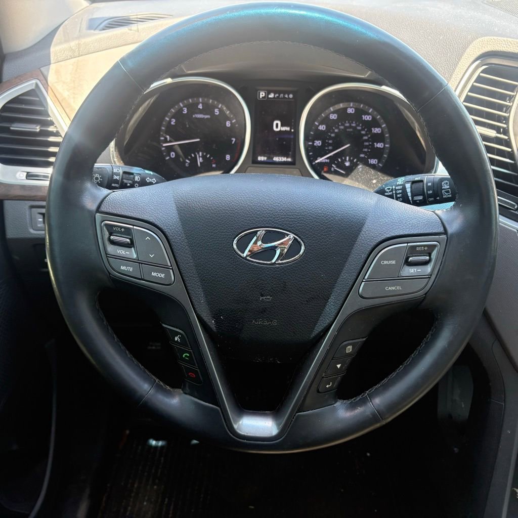 Used 2017 Hyundai Santa Fe SE image 19