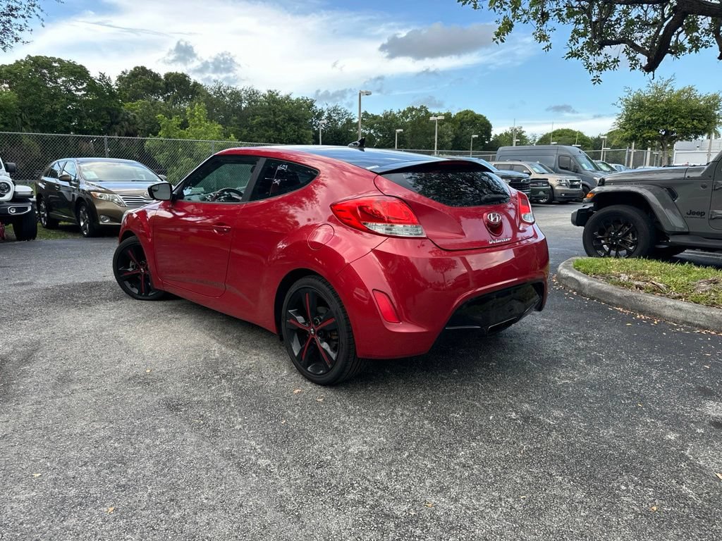 Used 2016 Hyundai Veloster w/ Option Group 02 FWD image 6
