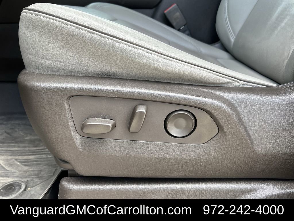 Used 2022 GMC Yukon SLT w/ SLT Luxury Package RWD image 31